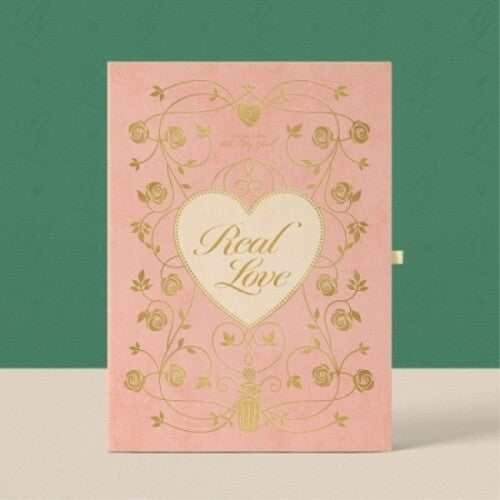 Oh My Girl: Real Love - incl. 152pg Photobook, 24pg Lyric Book, Welcome Card, Scent Paper, 7 Love Bouquet Photocards, 4 Photocards, 7 Selfie Photocards, 7 Message Cards, 7 Film Photos, Frame Postcard, Poster + Sticker - COMPACT DISCS